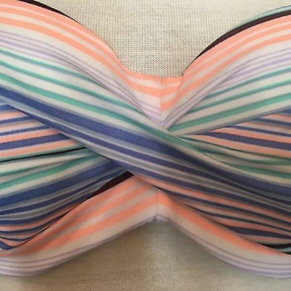 ✨VS Knockout Bandeau Striped Bikini Top✨ - Picture 7 of 8